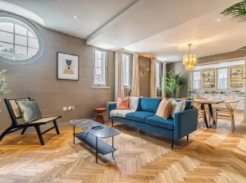 Luxury flats near Big Ben and London Eye