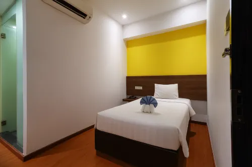 Lemonade Hotel