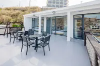 Zhoushan dongfushan aiqinhai Hotel