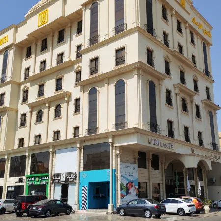 Al-Fursan United Hotel, Hira Street