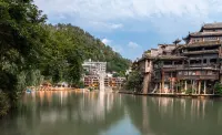 Manshan Su · Jiangjing Homestay (Fenghuang Ancient Town Branch) - Mountain view