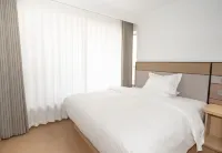 Naxianghai New Four Seasons Boutique Stay (Diamond Beach Bathing Area Blueways Shipwreck Store)