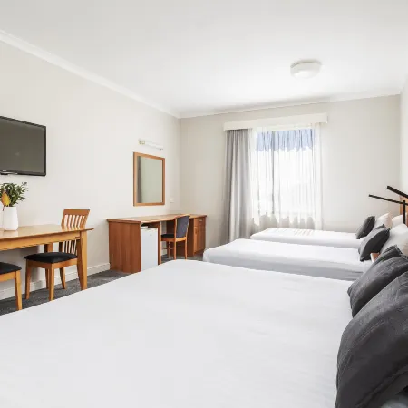 Metro Hotel Perth City Hotels in Perth