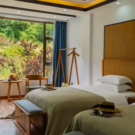 Lugu Lake Scenic Area Jingchen · Lake View Hotel