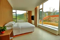Kongtong Mountain Retreat · Luxury Hideaway