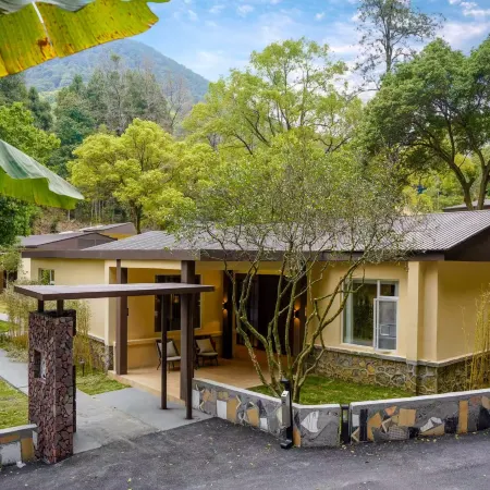 Longshan Forest Hot Spring Resort