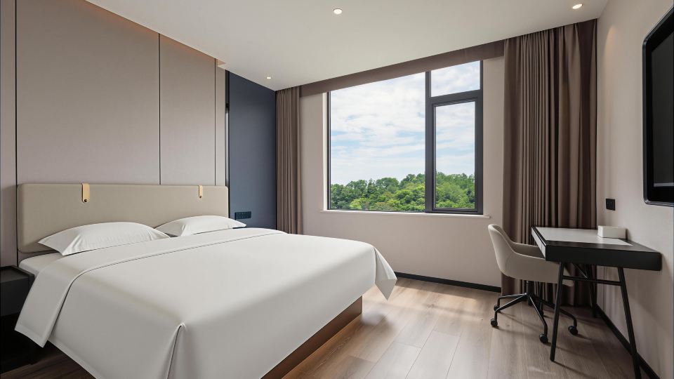 Qinzhou Seaview Bay Hotel (Qinzhou Port Plaza)