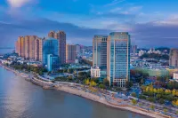 DoubleTree by Hilton Wuhu - parking