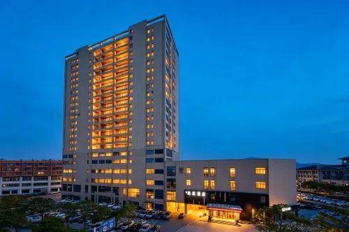 GEM Hotel (Chizhou High-speed Railway Station) - Bãi đậu xe