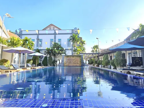 Champs Elysees Boutique Hotel - ที่มีสระว่ายน้ำ