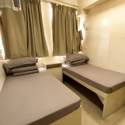 Travel Freely House Hotels near Ho Man Tin Station