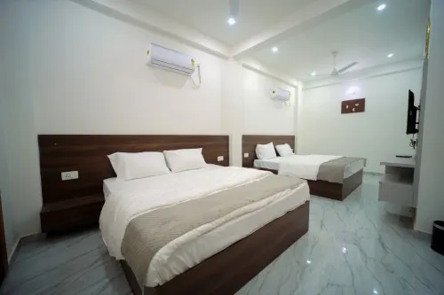 Amrit Sunshine - 3-Star