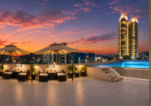 Mokpo Place Hotel - Balkoner