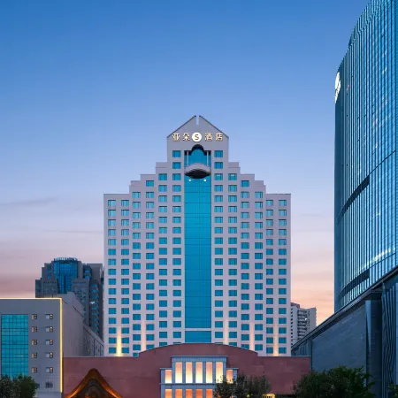 Atour S Hotel Qingdao May Fourth Square Fushan Bay