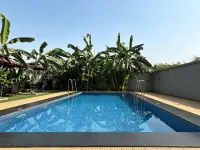 JUN YUE Lagos Landmark Centre  Tafawa Balewa Muritala Airport hotel - Pools