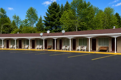OYO 187 Skyways Motel - Haustierfreundliche