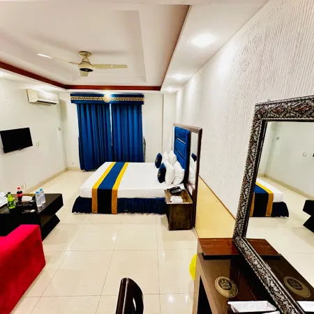 Shanze Hotel & Suites