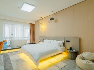 Bairui Hotel (Xuzhou Wanda Plaza Yunlong Huafu Branch)