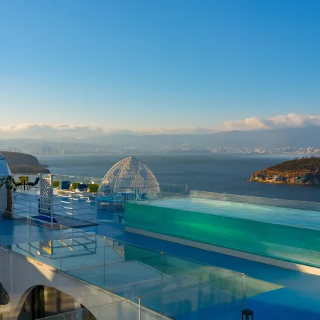 Dali Yunji No.1 Cliff Seaview Hotel