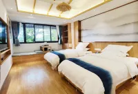 Home Stay of Xiyun Academy in Guiyang Hôtels à proximité de : Guizhou Minzu University