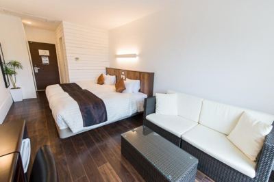 【洋モダンスーペリア】23平米+専用テラス6平米　信楽焼露天風呂 リブマックスリゾート伊豆下田の写真