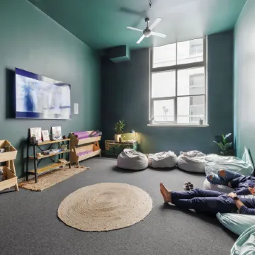 Bounce Melbourne - formerly Roamer Melbourne Отели рядом с достопримечательностью «Башня Эврика»