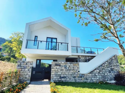 Shanye Shanye Homestay (Lishui Tianshang Wangcheng Scenic Area)