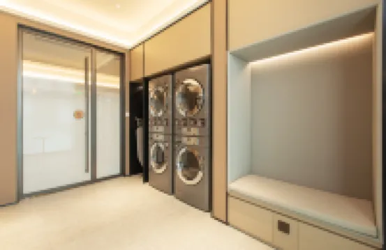 JI 호텔 (이창 중난루 창장 광장)