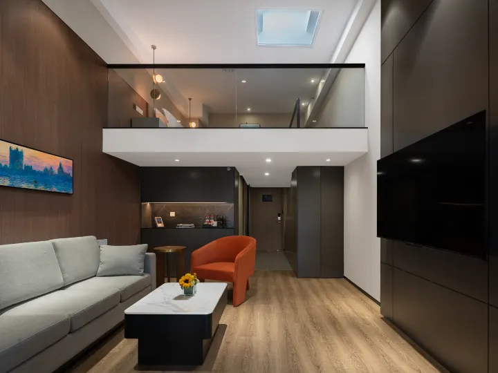 Poltton International  Serviced Apartment (Wuhan High-Speed Railway Station West Square)