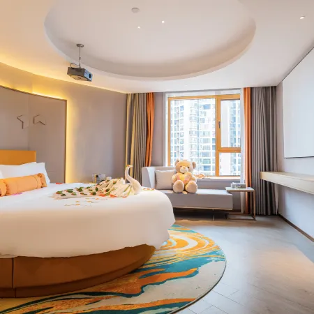 Fuyang Jia Centennium Hotel (Detailong Road)