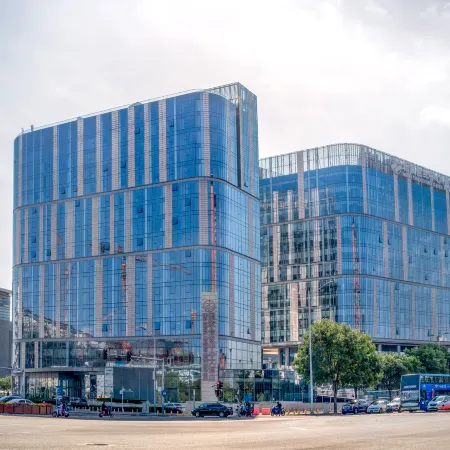 China National Convention Center Отели рядом с достопримечательностью «Олимпийский парк Пекина»