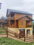 南江十八月潭森林木屋民宿