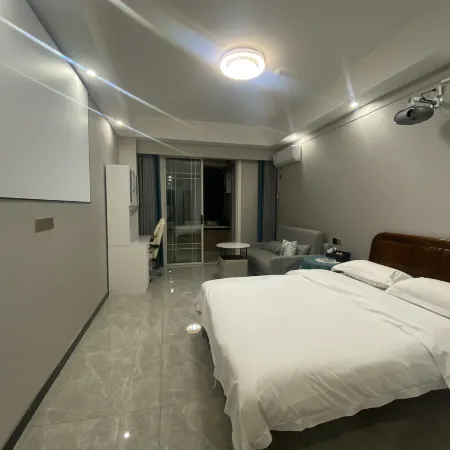 Don't ask about the return period·Light luxury cinema homestay (Zhengyang Plaza)