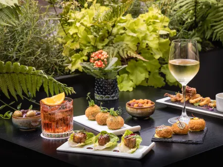 Jumeirah Lowndes London Отели рядом с достопримечательностью «Стретэм Коммон»