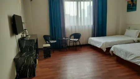 Longzhou Jinmingzhu Business Hotel Отели в г. Лунчжоу