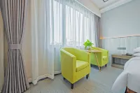 百呈•花園丨DREAMWORLDS•SERENITYMW心旅•設計師飯店(唐家灣站店) 北京師範大學-香港浸會大學聯合國際學院附近的飯店