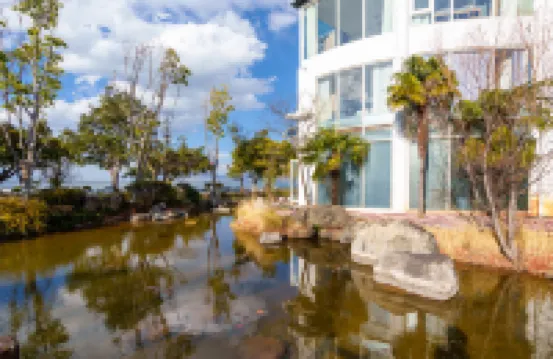 大理逸邇·玥庭洱海美景民宿（高鐵站洱海公園店）