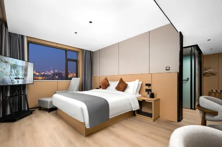 Luoyang Yunyi Hotel (Luoqi Ancient City Branch)