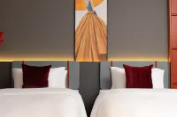 CEO·Yilan Hotel (Ningbo Yuyao Linshan Town) - Esports
