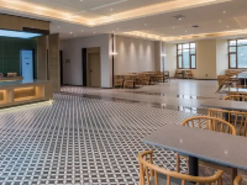 Huating Yunqi Hotel Hotels in Pingguo