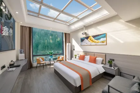 Xinwei Homestay (Siguniangshan Shuangqiaogou Scenic Area)