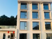 Heyi Shanyin Homestay (Linyishan Huaqing Palace) Hotels near Huaqing Palace