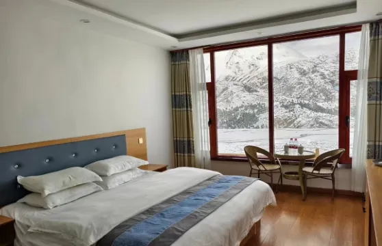 來古冰川藏家酒店