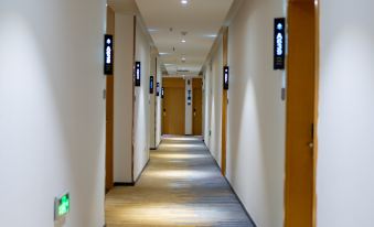 GreenTree Inn Express