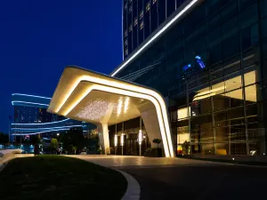 International  Hotel.LuoYang
