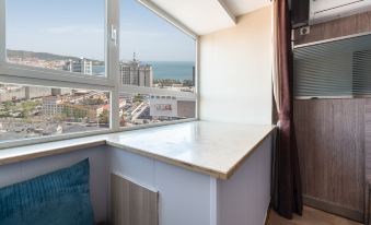 Weihai Jinlanting Scenic Hotel (Liugongdao Pier Weigao Plaza)