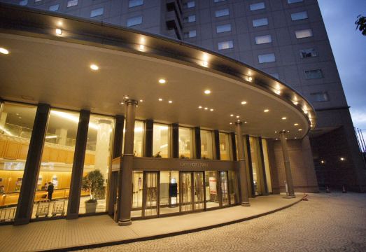 2. 삿포로 엑셀 호..