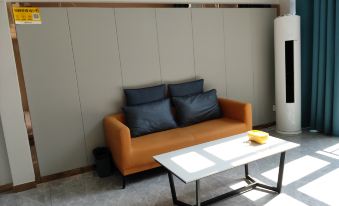 Zhanhua Self-checkin Apartment