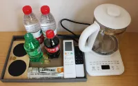 Yuebaiji Hotel Hotels near Luojiang Station