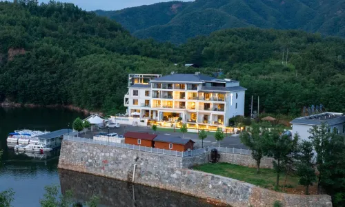 欒川觀瀾山水民宿（盤龍湖碼頭店）